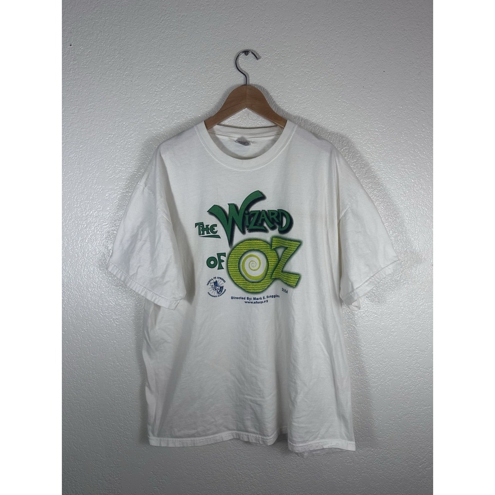 Vintage 2004 Wizard of Oz Community Theater XL White Graphic T-Shirt Hanes